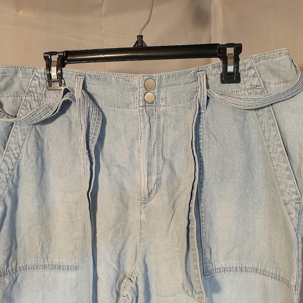 Seven 7 Women's Sz 12 Wide Leg Light Blue Denim Pants With Belt